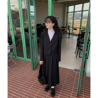 Glasses with thick frames and no lenses