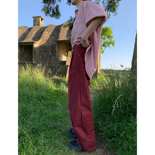 Wide-leg pleated pants