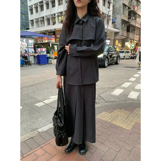 Pleated long skirt