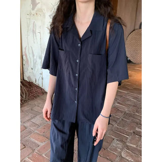 Casual oversized short-sleeved shirt