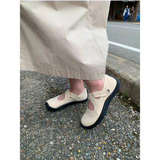 Velcro sneakers