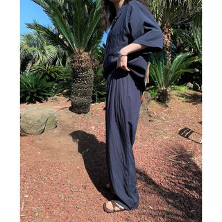 Casual oversized short-sleeved shirt