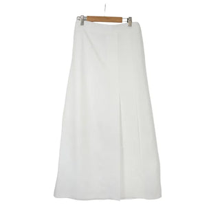 Pleated long skirt