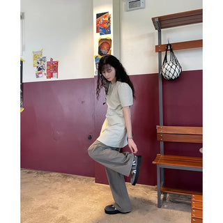 Wide-leg pleated pants
