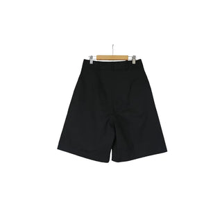 Pleated shorts
