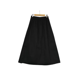 Basic long flared skirt