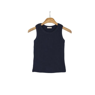 Round neck ribbed sleeveless top