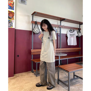 Wide-leg pleated pants