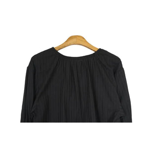 Round neck cotton puff sleeve ruffle blouse