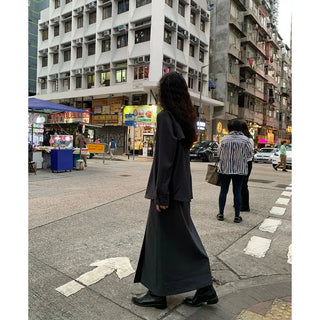 Pleated long skirt