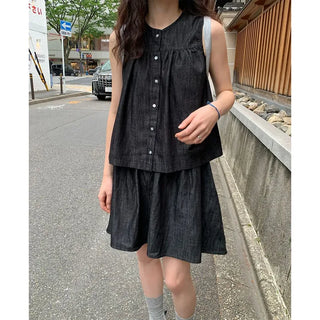 Non-faded denim vest