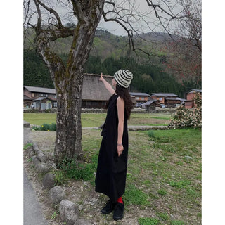 Long sleeveless dress