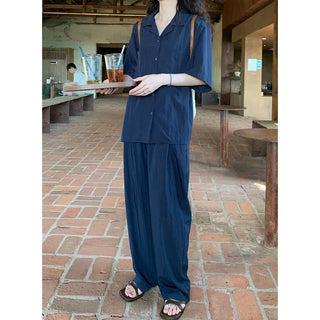 Casual oversized short-sleeved shirt