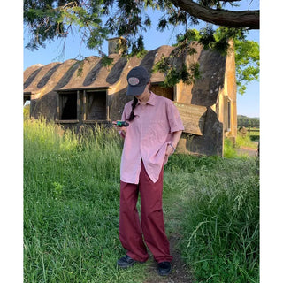 Wide-leg pleated pants