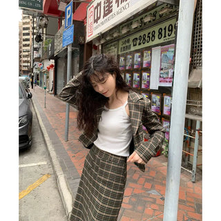 Layered sleeveless