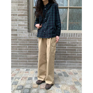Wide cargo pants