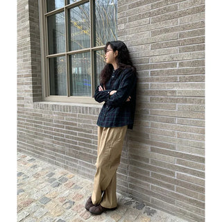 Wide cargo pants