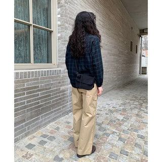 Wide cargo pants