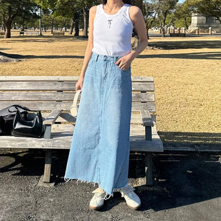 Ribbon stitch sleeveless