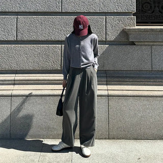 Striped pleated wide slacks