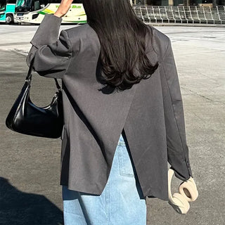 Back-slit oversized blazer