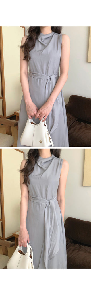 (2 colors) High-neck long dress