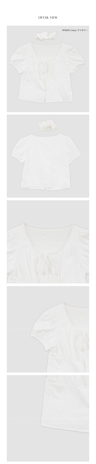 U-neck puff button blouse