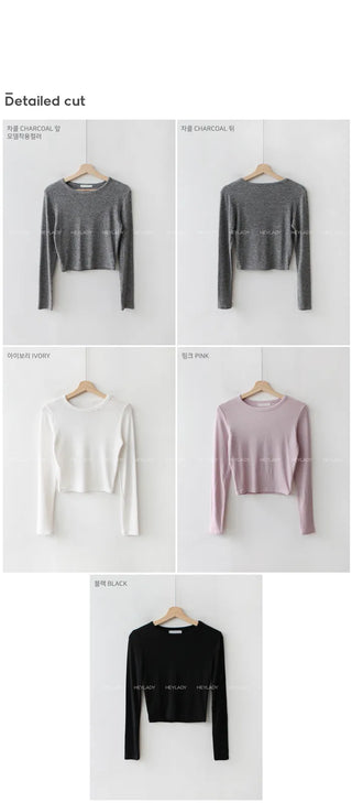 Round long-sleeved T-shirt