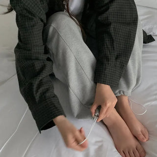 Slit wide training pants