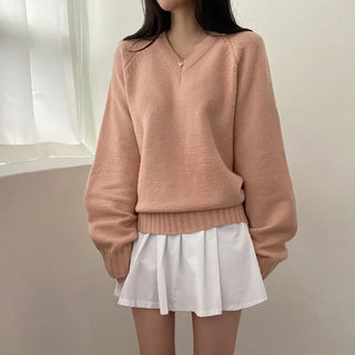 Loose-fit raglan pink V-neck knit