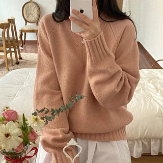 Loose-fit raglan pink V-neck knit