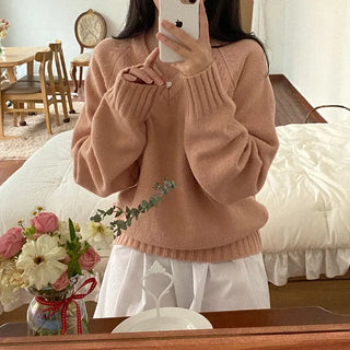 Loose-fit raglan pink V-neck knit