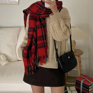 Twist Puff Front Round Oversized Knit