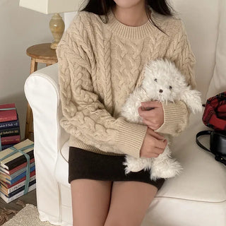 Twist Puff Front Round Oversized Knit