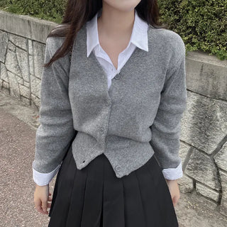 Loose-fitting cotton white semi-cropped shirt