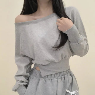 Off-shoulder slit sweatshirt T-shirt