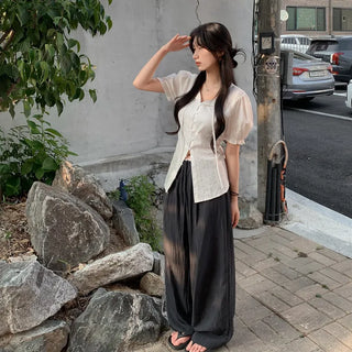 Ribbon frill puff short-sleeved blouse