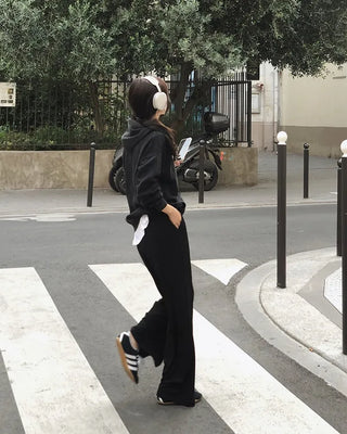 Wide training pants