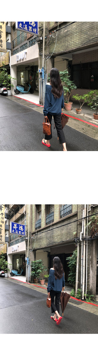 [4 colors] V-neck sleeveless knit