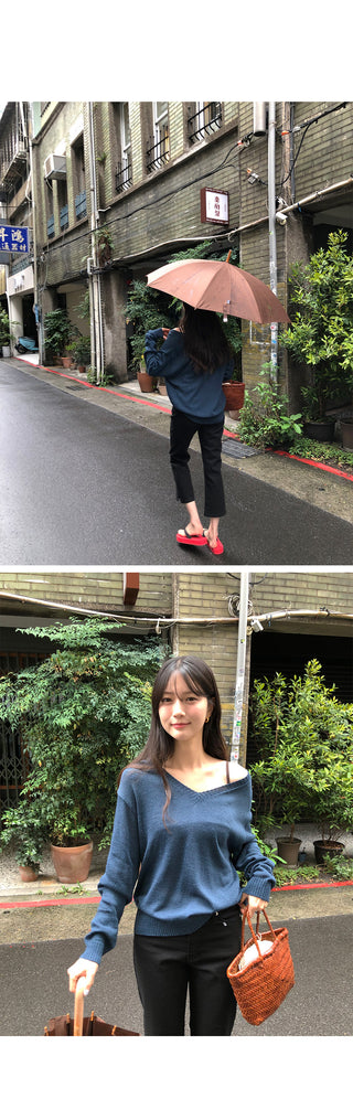 [4 colors] V-neck sleeveless knit