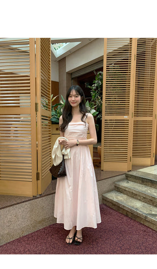 Sleeveless long dress