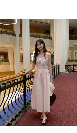 Sleeveless long dress