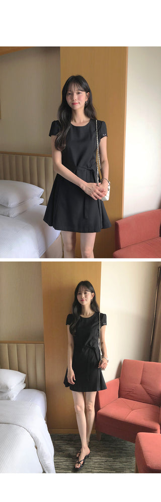 [2 colors] Belt Flexible Dress
