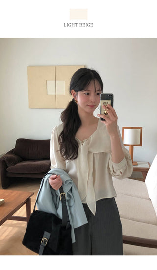 (3 colors) Blouse with tie