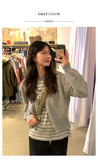 (2 colors) Striped Round Neck T-Shirt