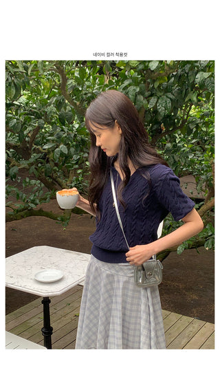 Twist V-neck short-sleeved knit