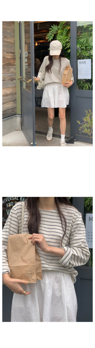 Kint Striped Border Pattern T-Shirt