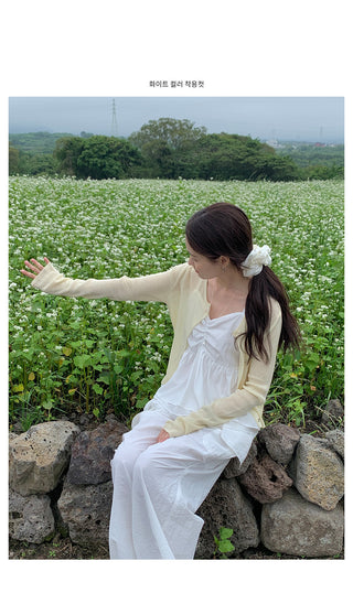 Ribbon sleeveless blouse