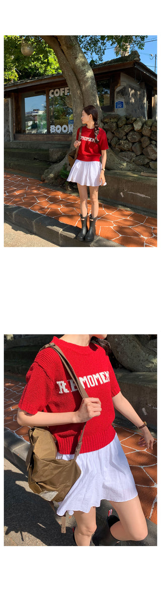 Lettering boucle knit in 3 colors!