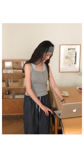 Button sleeveless
